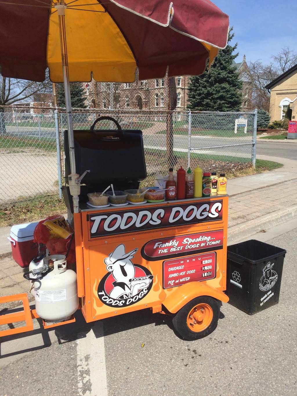Toddsdogs.Ca | meal takeaway | Mobile, Woodstock, ON N4S 6J5, Canada | 5196305597 OR +1 519-630-5597