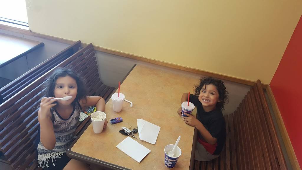 Wienerschnitzel | restaurant | 1961 W Redlands Blvd, Redlands, CA 92373, USA | 9093079055 OR +1 909-307-9055