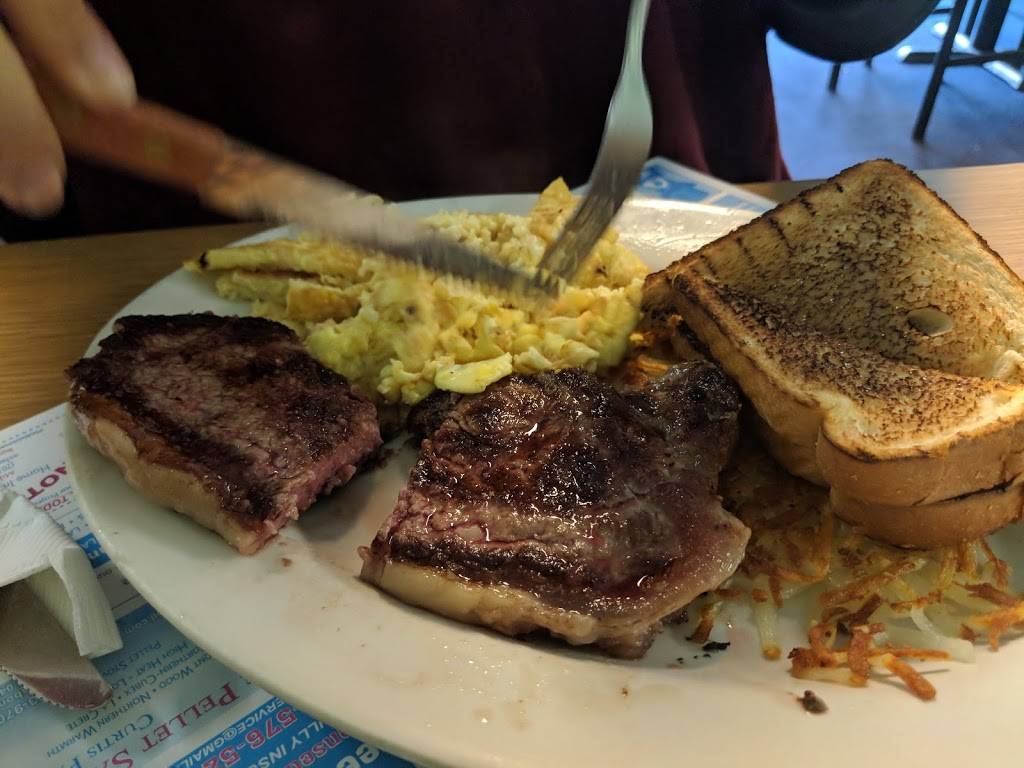 Happy Days Diner | restaurant | 67 Mill St, Auburn, ME 04210, USA | 2077831800 OR +1 207-783-1800