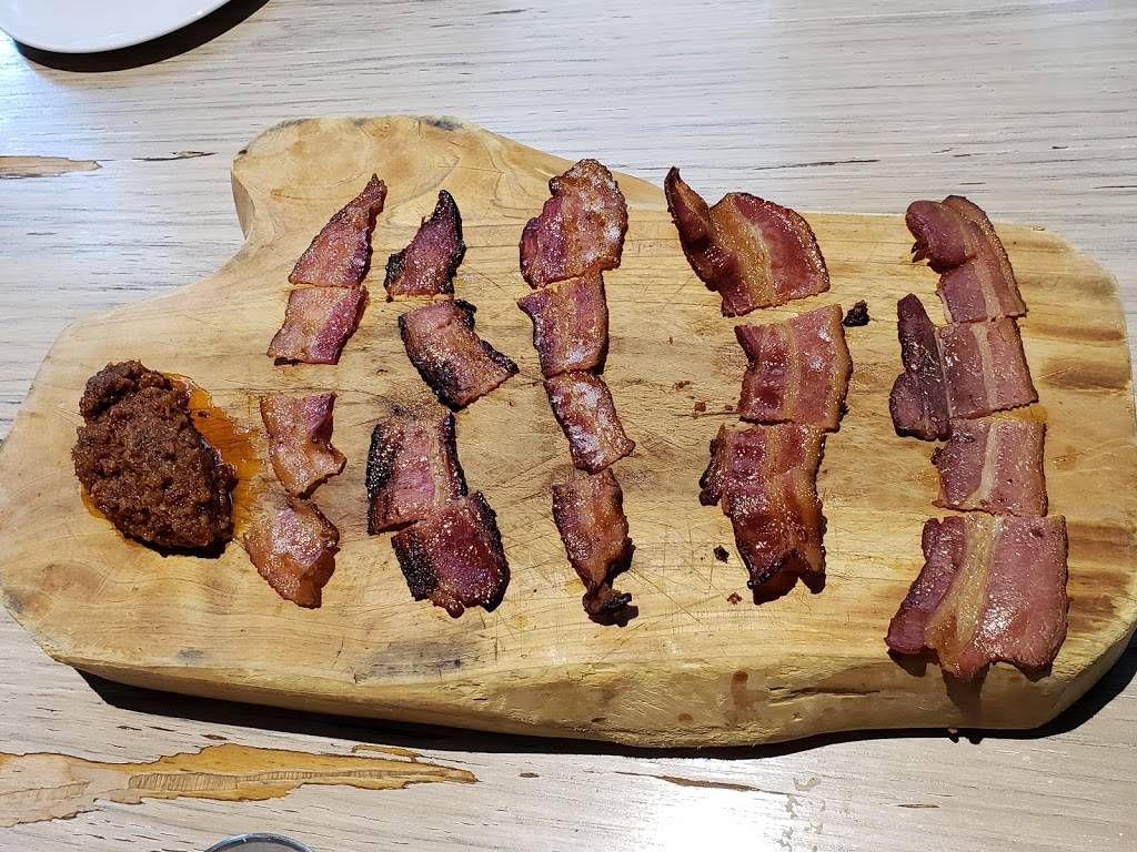 Knife Dallas | restaurant | 5300 E Mockingbird Ln, Dallas, TX 75206, USA | 2144439339 OR +1 214-443-9339