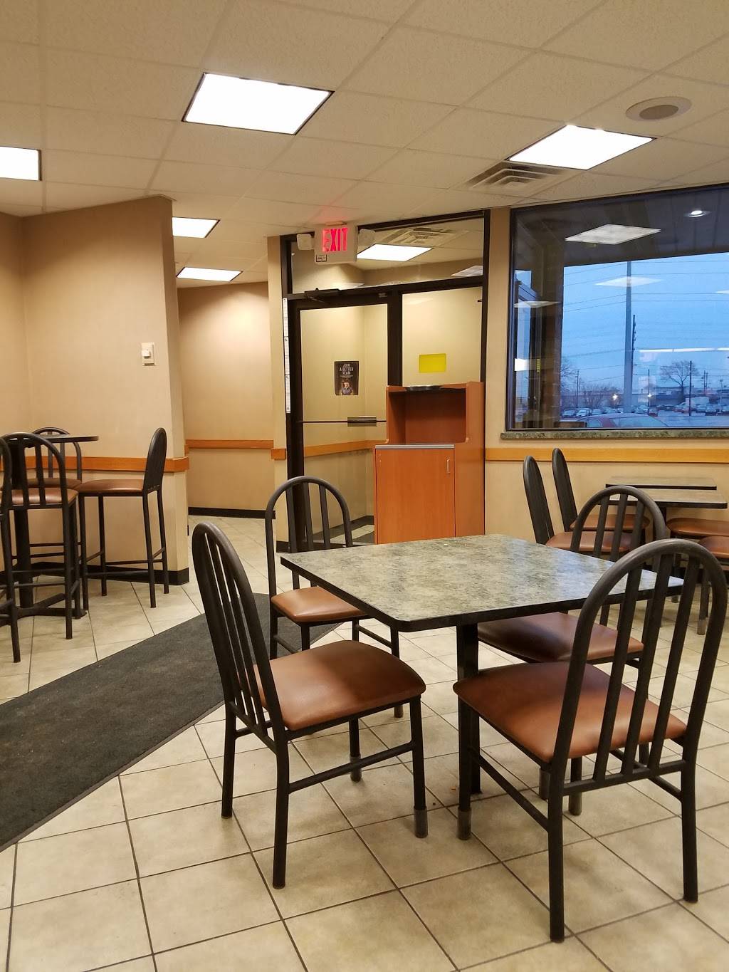 Cousins Subs | meal takeaway | 3058 E Layton Ave, Milwaukee, WI 53207, USA | 4144818700 OR +1 414-481-8700