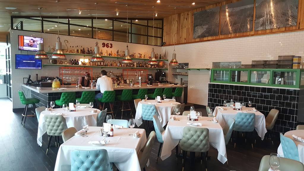 Liberty Kitchen at the Tree House | restaurant | 963 Bunker Hill Rd, Houston, TX 77024, USA | 7134683745 OR +1 713-468-3745