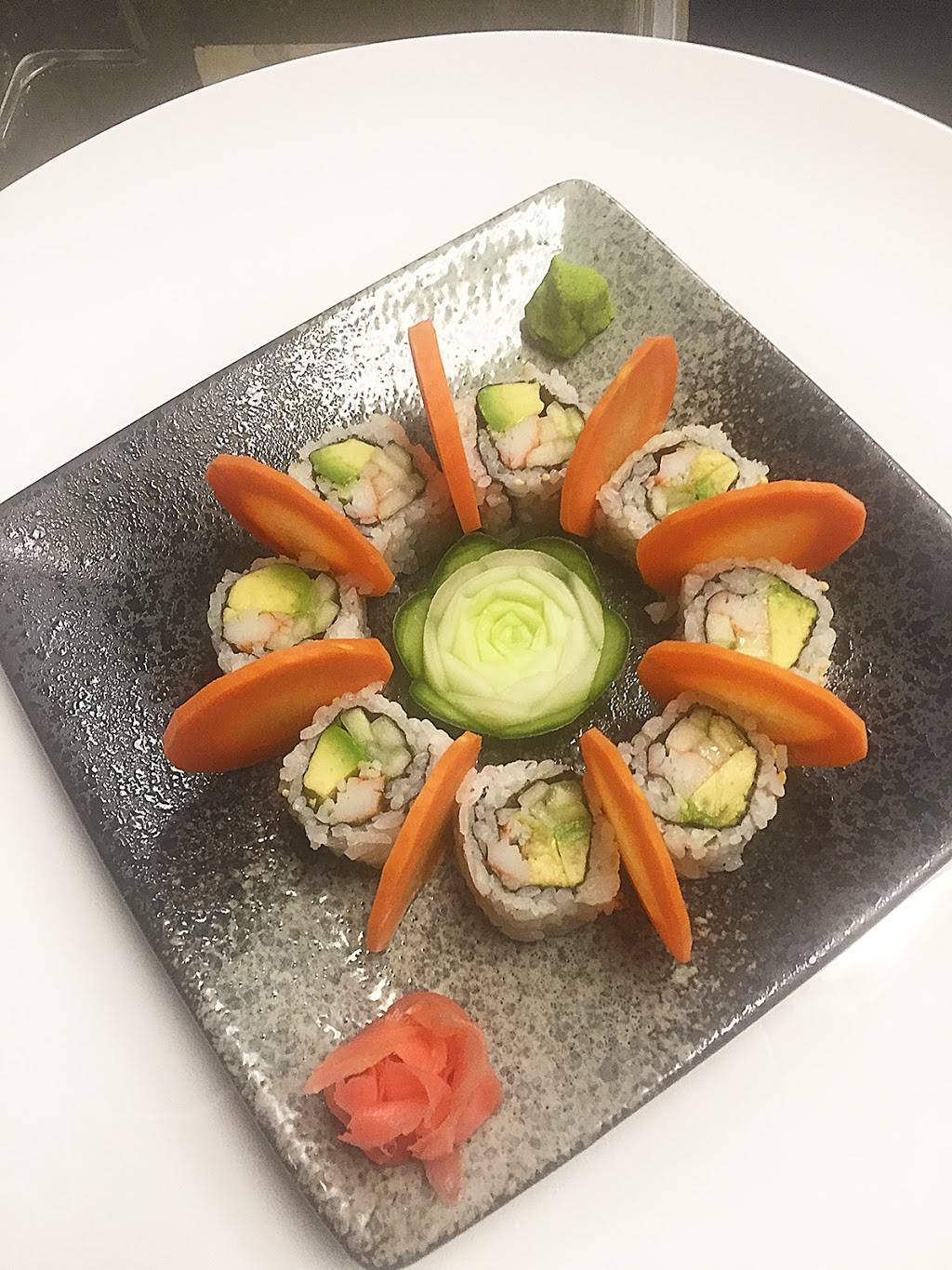 Kabuki Downtown Market Square | restaurant | 19 Market Square, Knoxville, TN 37902, USA | 8655213888 OR +1 865-521-3888