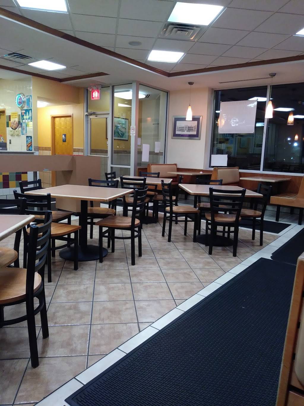 Panos Big Boy | restaurant | 732 Burnham Ave, Calumet City, IL 60409, USA | 7088915530 OR +1 708-891-5530