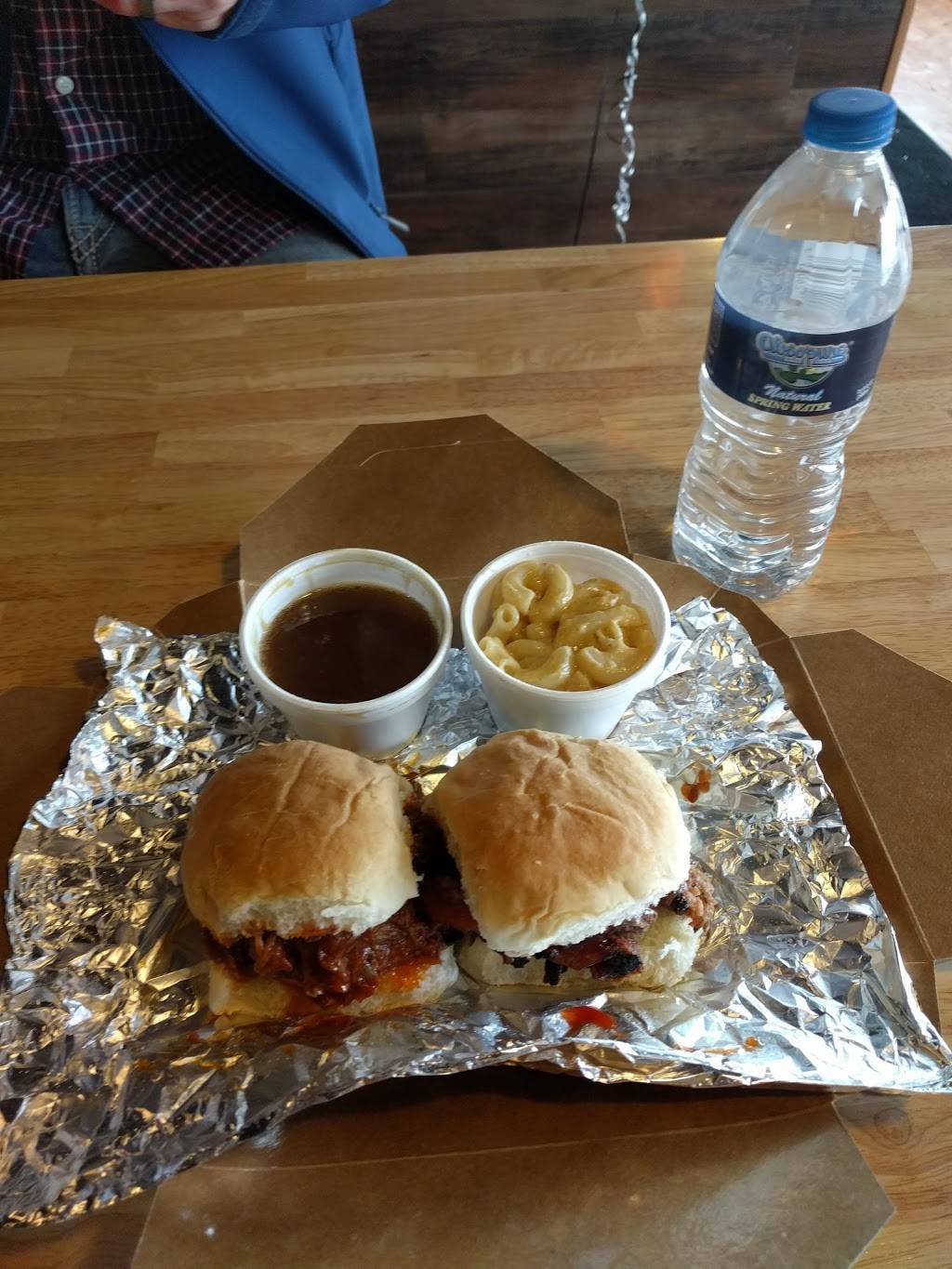 Daddy Petes BBQ | restaurant | 2921 Eastern Ave SE, Grand Rapids, MI 49508, USA | 6164268439 OR +1 616-426-8439