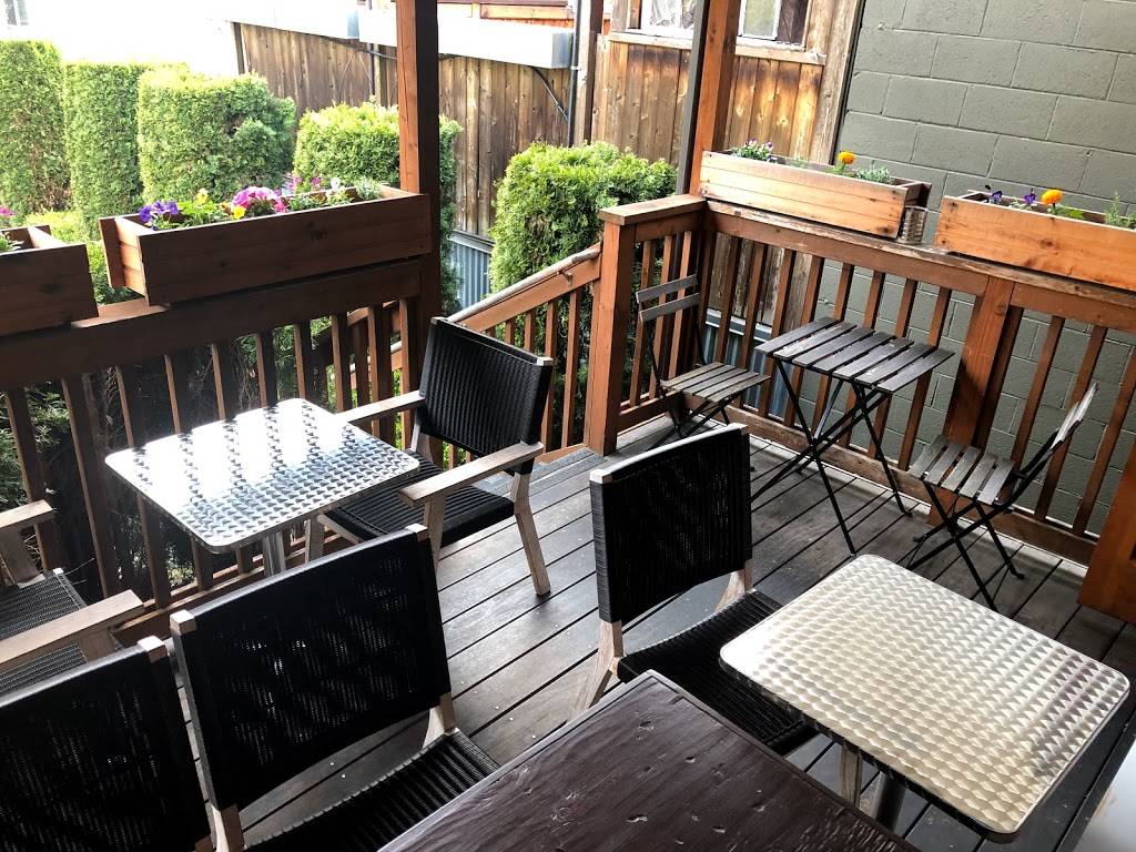 Pigfish Café | restaurant | 921 SW 152nd St, Burien, WA 98166, USA | 2062465204 OR +1 206-246-5204