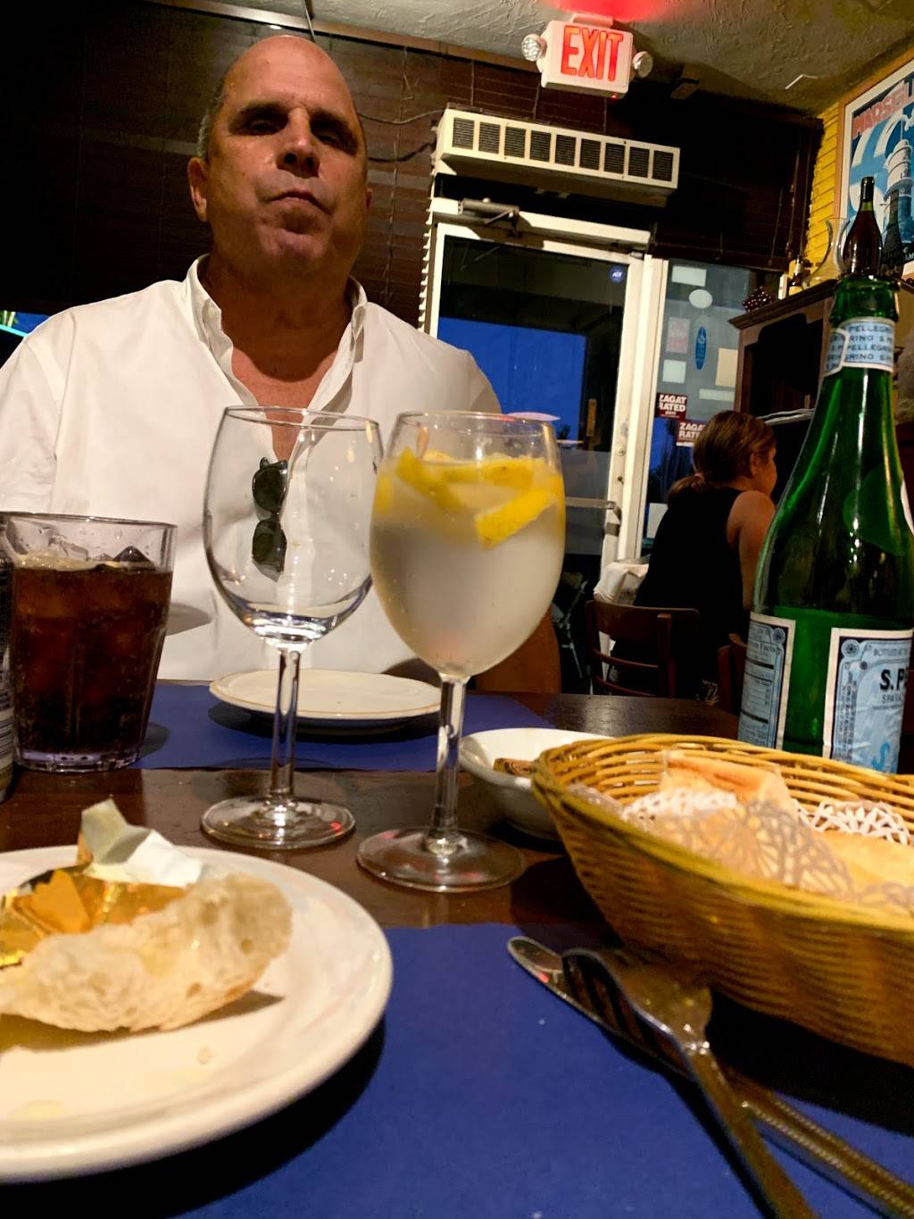 Cafe Pastis | restaurant | 7310 SW 57th Ave, South Miami, FL 33143, USA | 3056653322 OR +1 305-665-3322