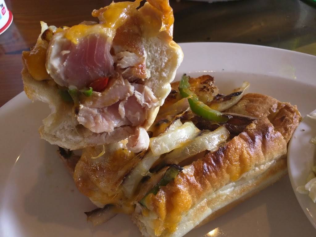 Quarterdeck Restaurants | restaurant | 3155 S University Dr, Davie, FL 33328, USA | 9544527676 OR +1 954-452-7676