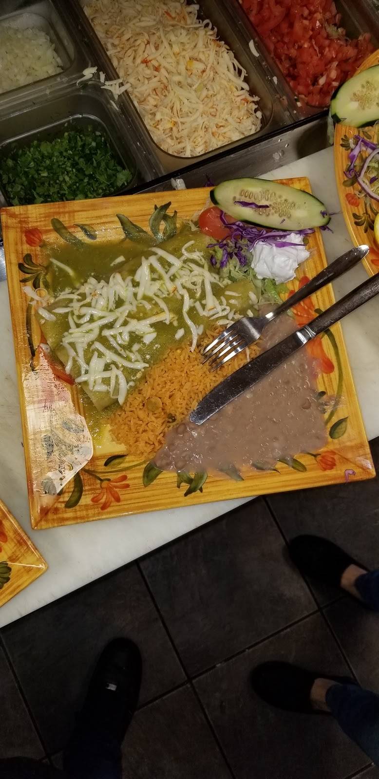 El Ranchito La Presa Taqueria Y Mariscos | restaurant | 75 N John F.Kennedy Dr, Carpentersville, IL 60110, USA | 2244848641 OR +1 224-484-8641