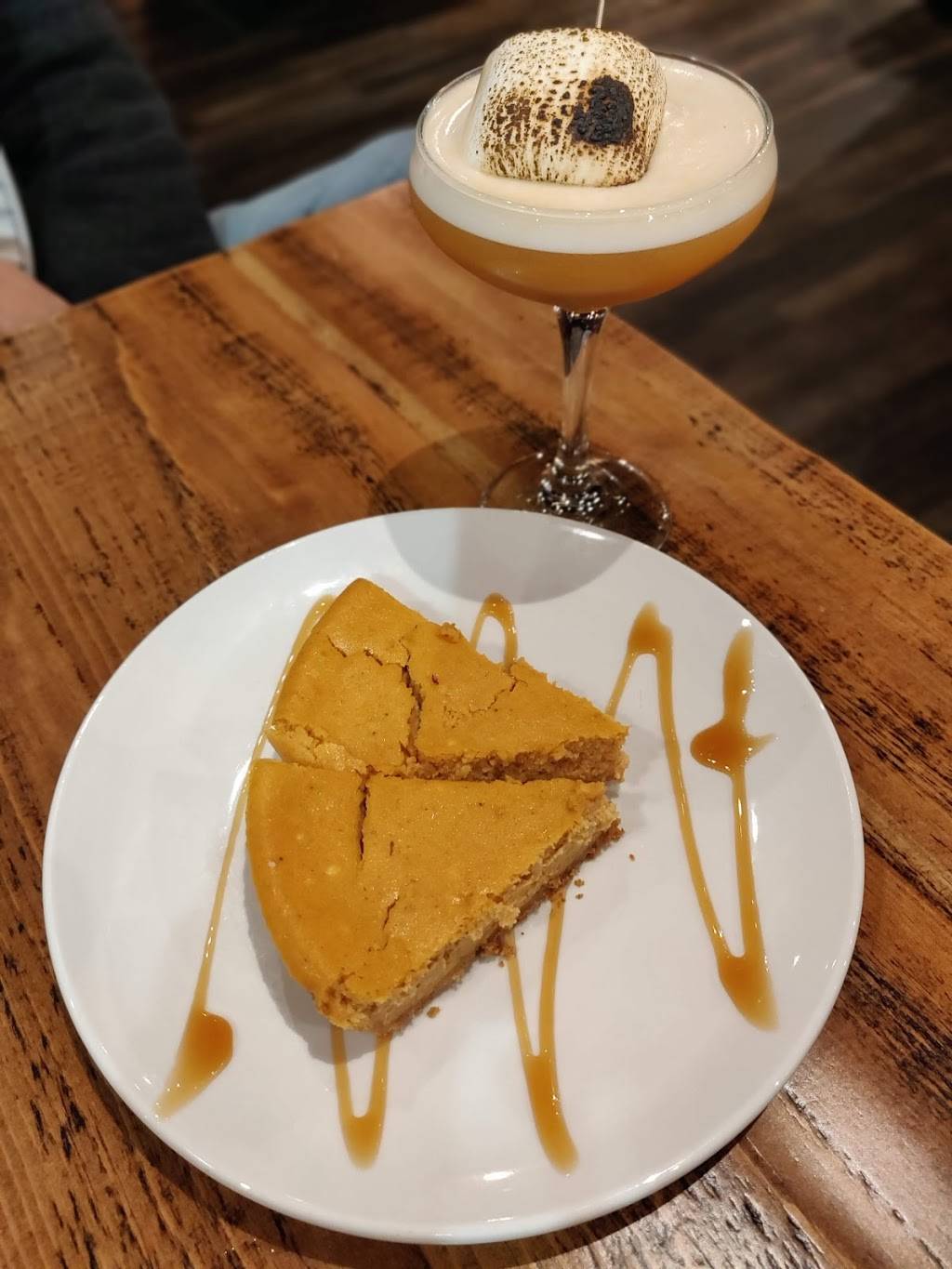 Revolution Rotisserie & Bar | restaurant | 6063 Montgomery Rd, Cincinnati, OH 45213, USA | 5133514000 OR +1 513-351-4000