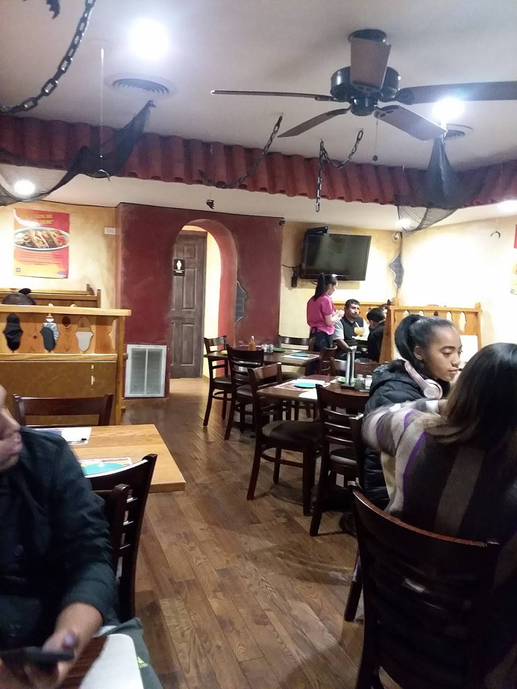 Pepes Mexican Restaurant | restaurant | 7026 W Archer Ave, Chicago, IL 60638, USA | 7735865405 OR +1 773-586-5405