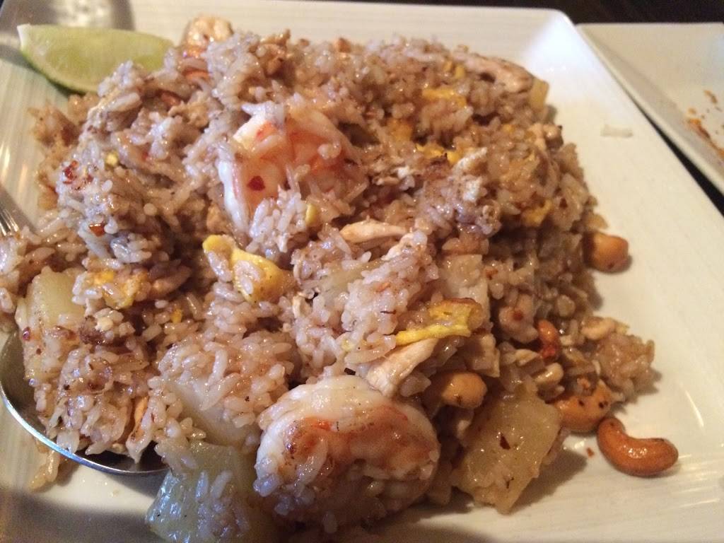 Chaiyo Thai Cuisine | restaurant | 11749 15th Ave NE, Seattle, WA 98125, USA | 2063618888 OR +1 206-361-8888