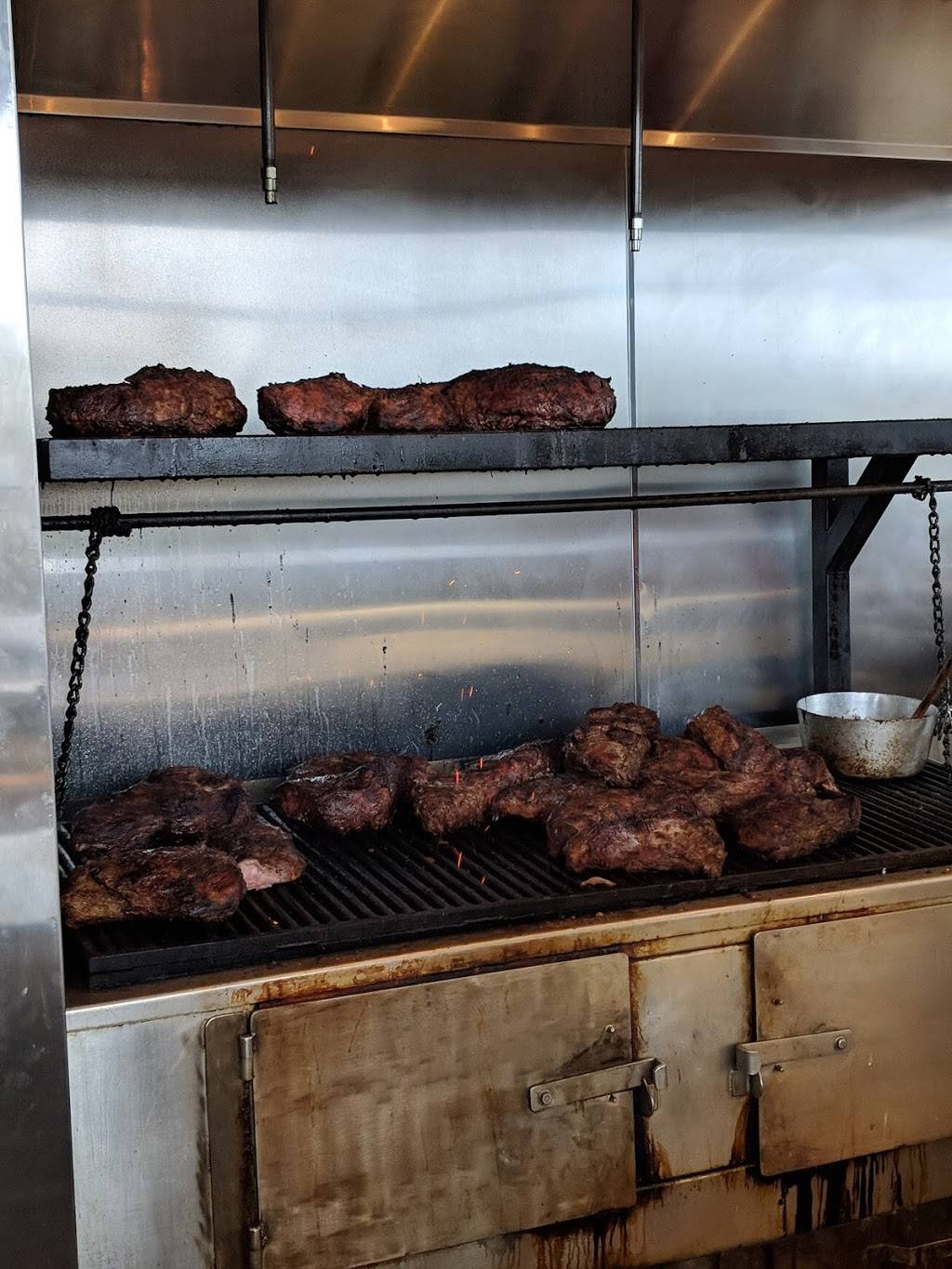 Da hickory house bbq oxnard | restaurant | 2790 Seaglass Way, Oxnard, CA 93036, USA | 8052781453 OR +1 805-278-1453