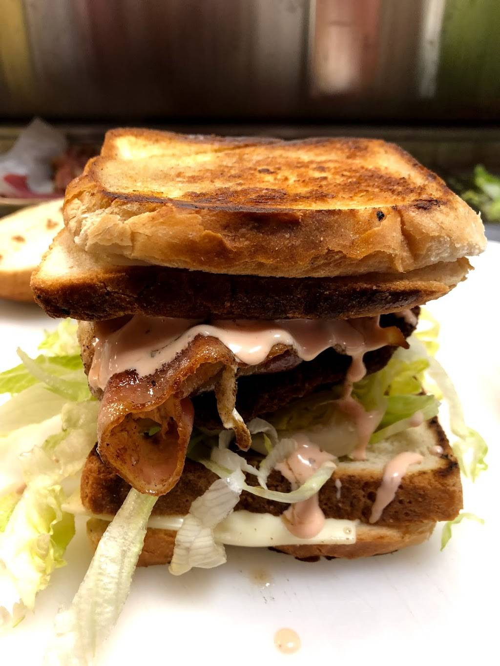 Fat wedge U | restaurant | 3835 Whitney Ave, Hamden, CT 06518, USA | 2032483777 OR +1 203-248-3777