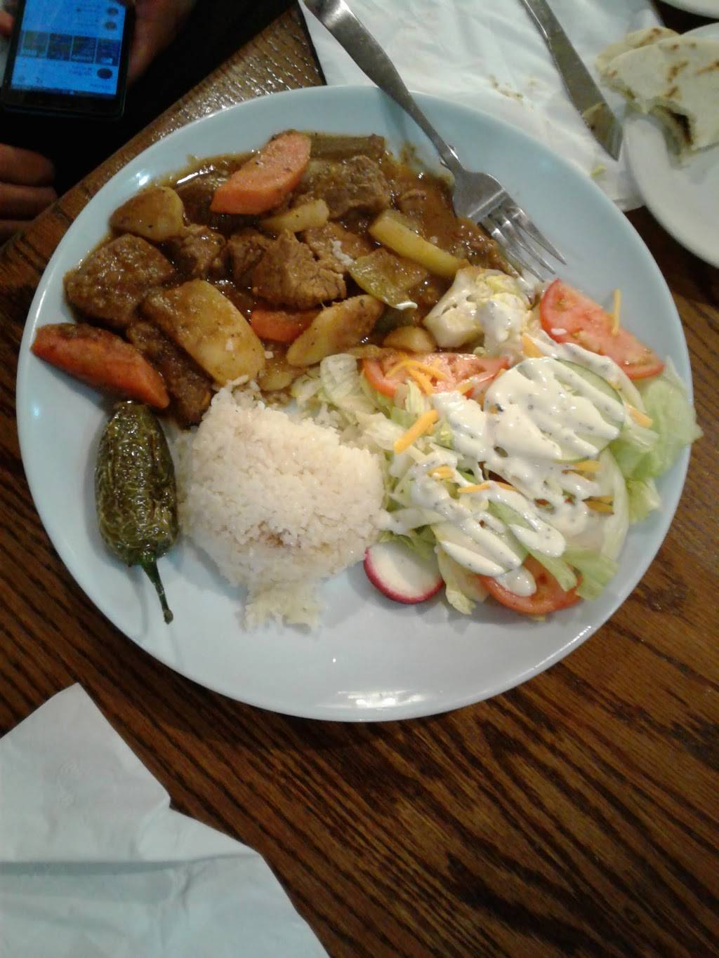 Blancas Restaurant now El Patron Bar & Grill | restaurant | 4412, 418 S Washington St, Falls Church, VA 22046, USA | 7035382466 OR +1 703-538-2466