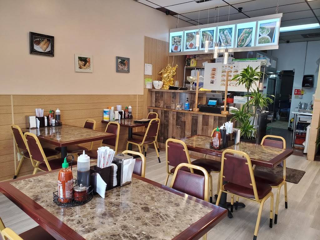 Family Pho & Banh Mi | restaurant | 1427 Ave D, Snohomish, WA 98290, USA | 3602178916 OR +1 360-217-8916