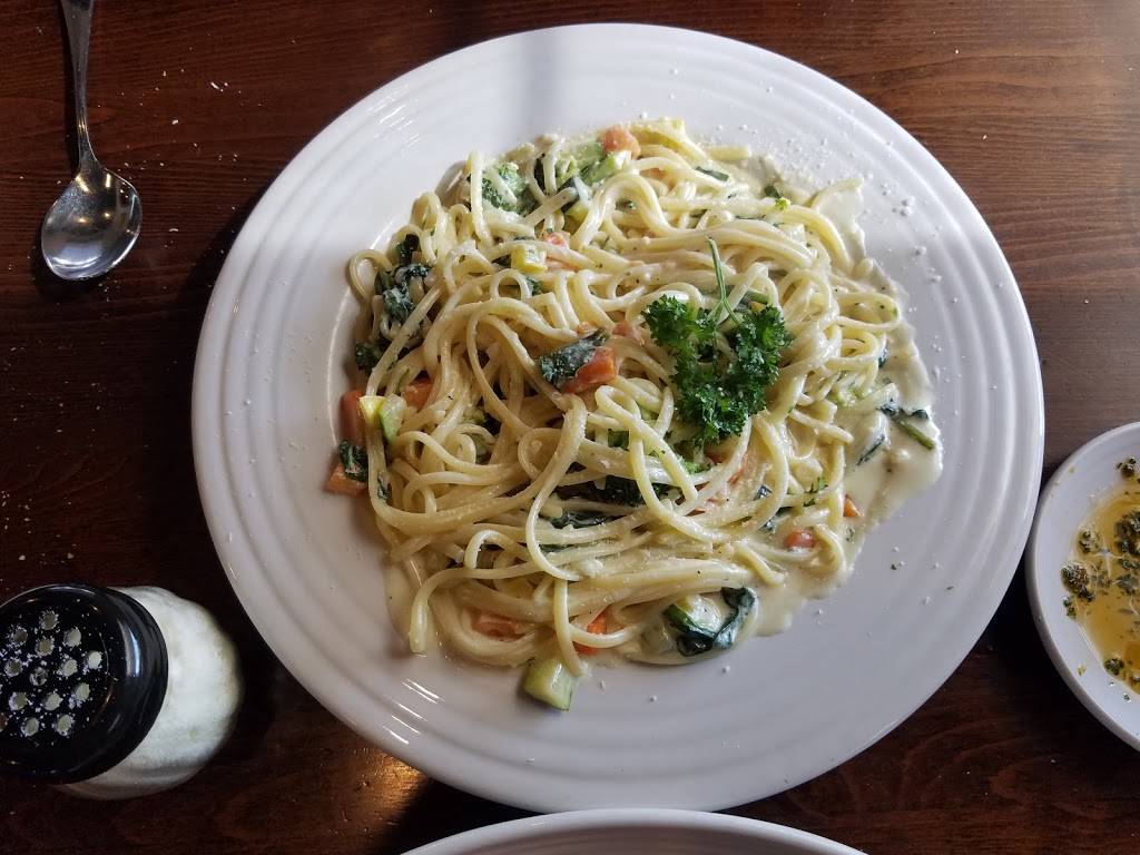 Pomodoro Pizza and Italian Restaurant | restaurant | 200 Chestnut St, Downingtown, PA 19335, USA | 6108730405 OR +1 610-873-0405