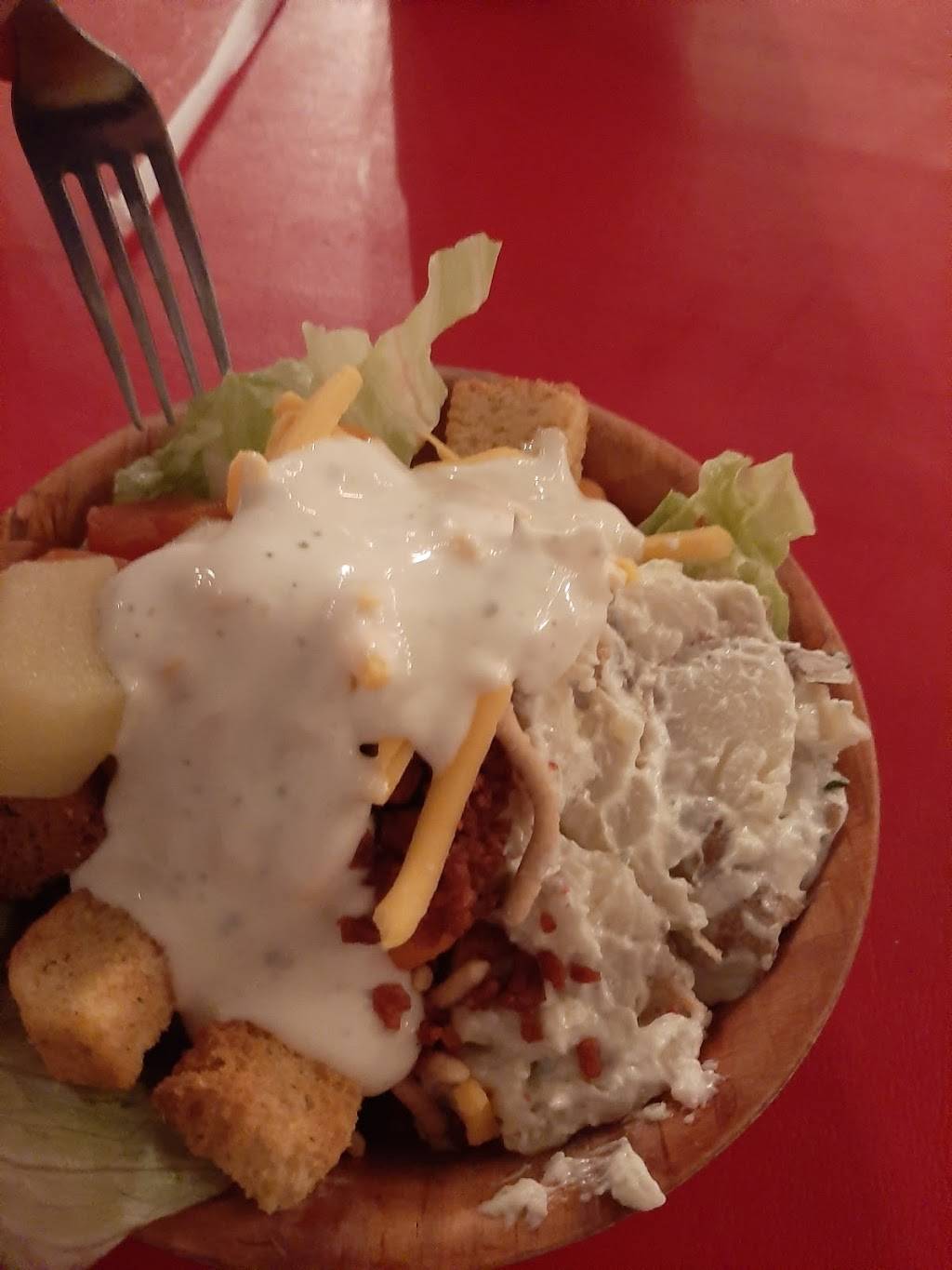 County Line Steak House | restaurant | 10101 Co Rd 2410, Philadelphia, MS 39350, USA | 6013891040 OR +1 601-389-1040