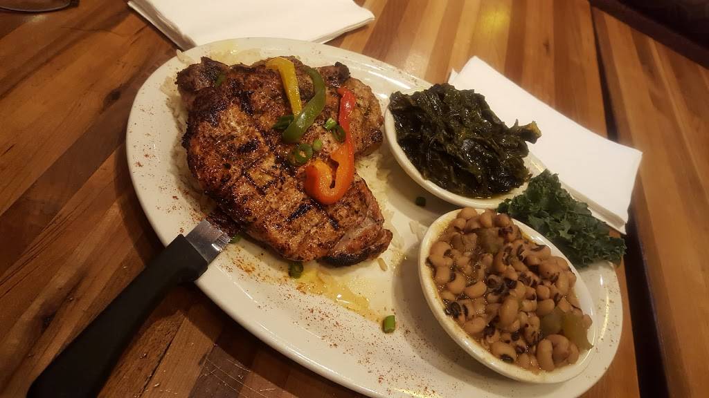 The Carolina Kitchen | restaurant | 2350 Washington Pl NE, Washington, DC 20018, USA | 2027331216 OR +1 202-733-1216