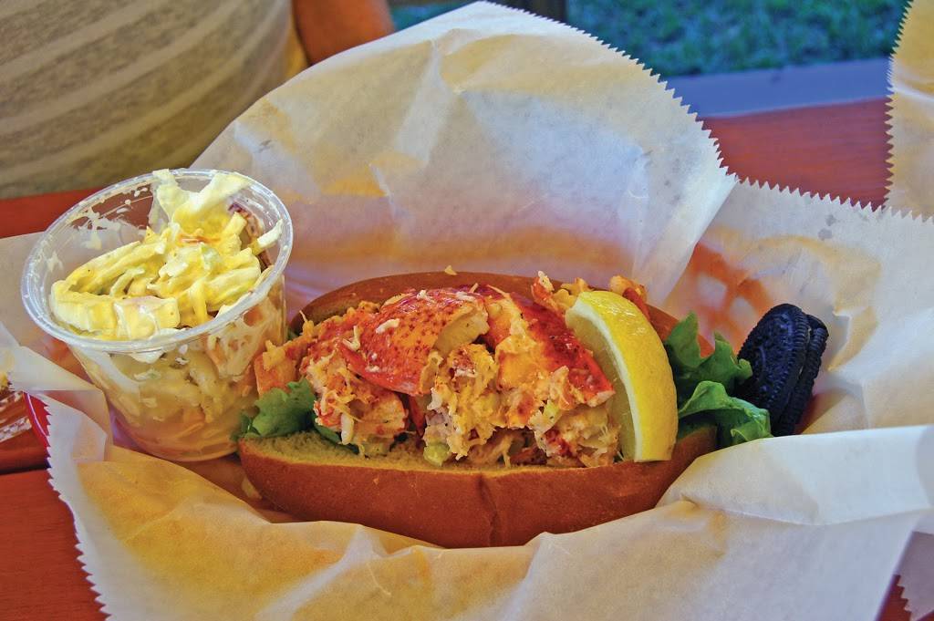 The Dog House Restaurant | restaurant | 381 Sea Island Pkwy, Beaufort, SC 29907, USA | 8437700013 OR +1 843-770-0013