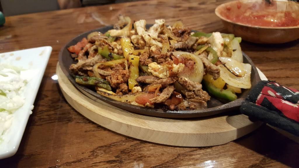 Las Canadas Mexican Restaurant | restaurant | 907 N Truman Blvd, Crystal City, MO 63019, USA | 6363372786 OR +1 636-337-2786