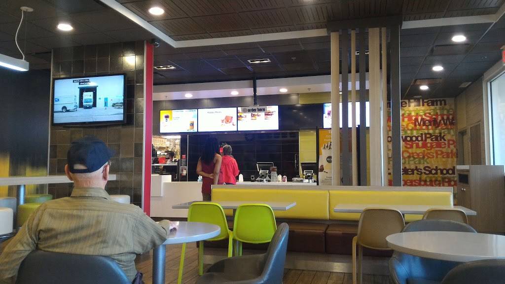 McDonalds | cafe | 5562 Merily Way, Huber Heights, OH 45424, USA | 9372368699 OR +1 937-236-8699