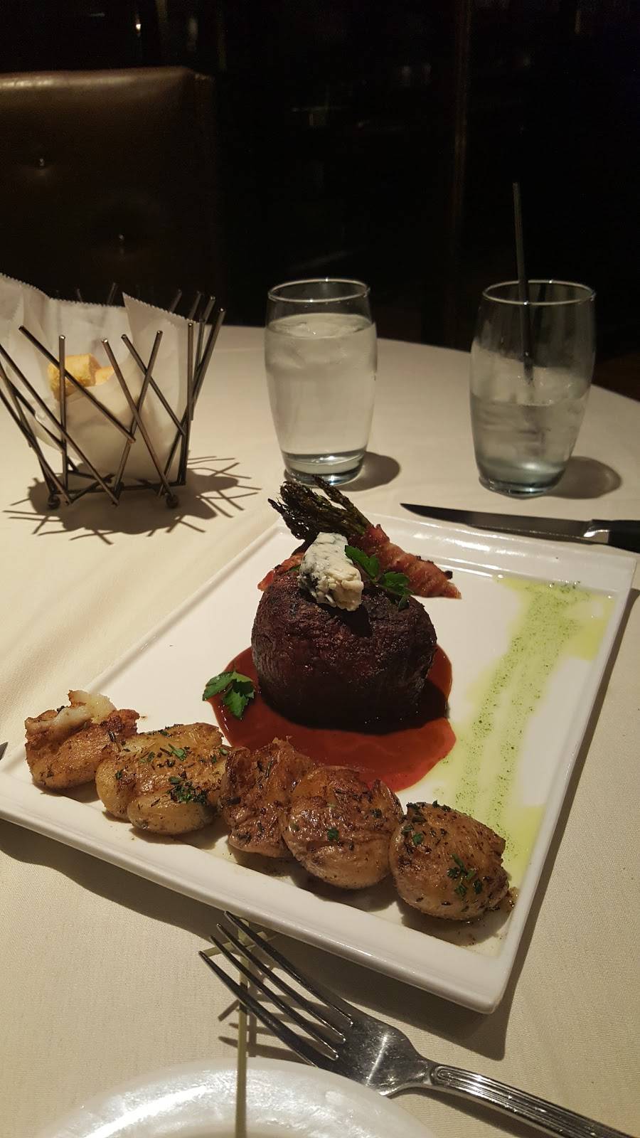 Eleven Forty Nine | restaurant | 1149 Division Rd, East Greenwich, RI 02818, USA | 4018841149 OR +1 401-884-1149