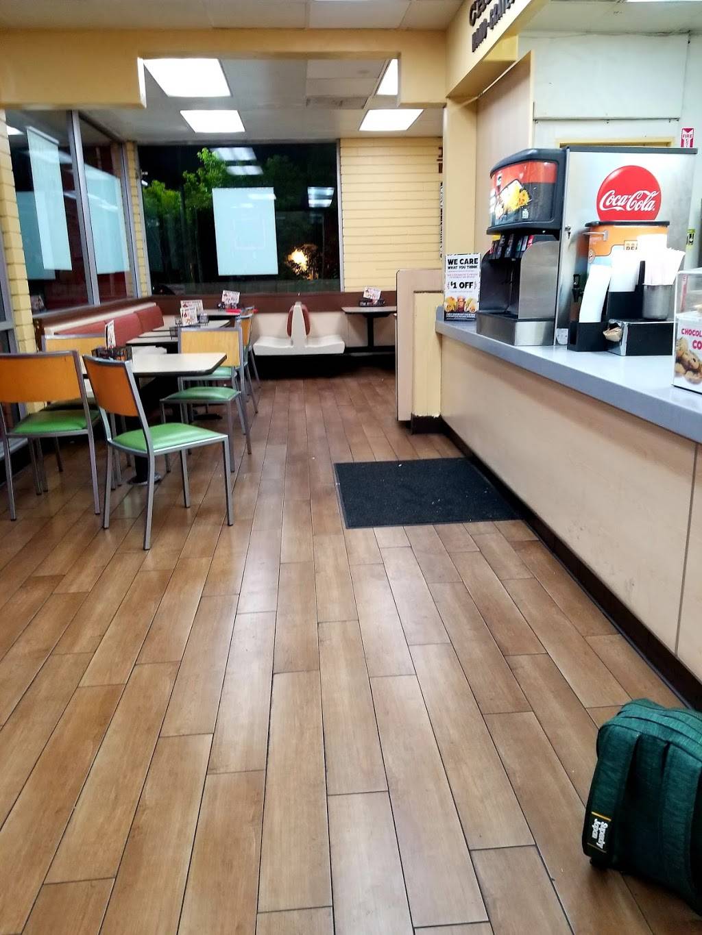 Del Taco | meal takeaway | 19644 Vanowen St, Reseda, CA 91335, USA | 8183453376 OR +1 818-345-3376