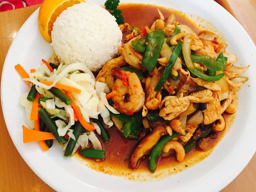 Thai Singha and Sushi | restaurant | 863 N Alafaya Trail, Orlando, FL 32828, USA | 4073828201 OR +1 407-382-8201