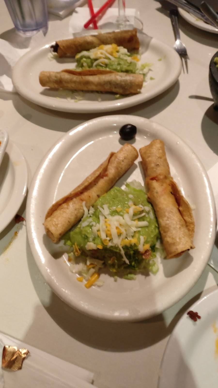 Pacos Tacos Cantina | restaurant | 6212 W Manchester Ave, Los Angeles, CA 90045, USA | 3106458692 OR +1 310-645-8692