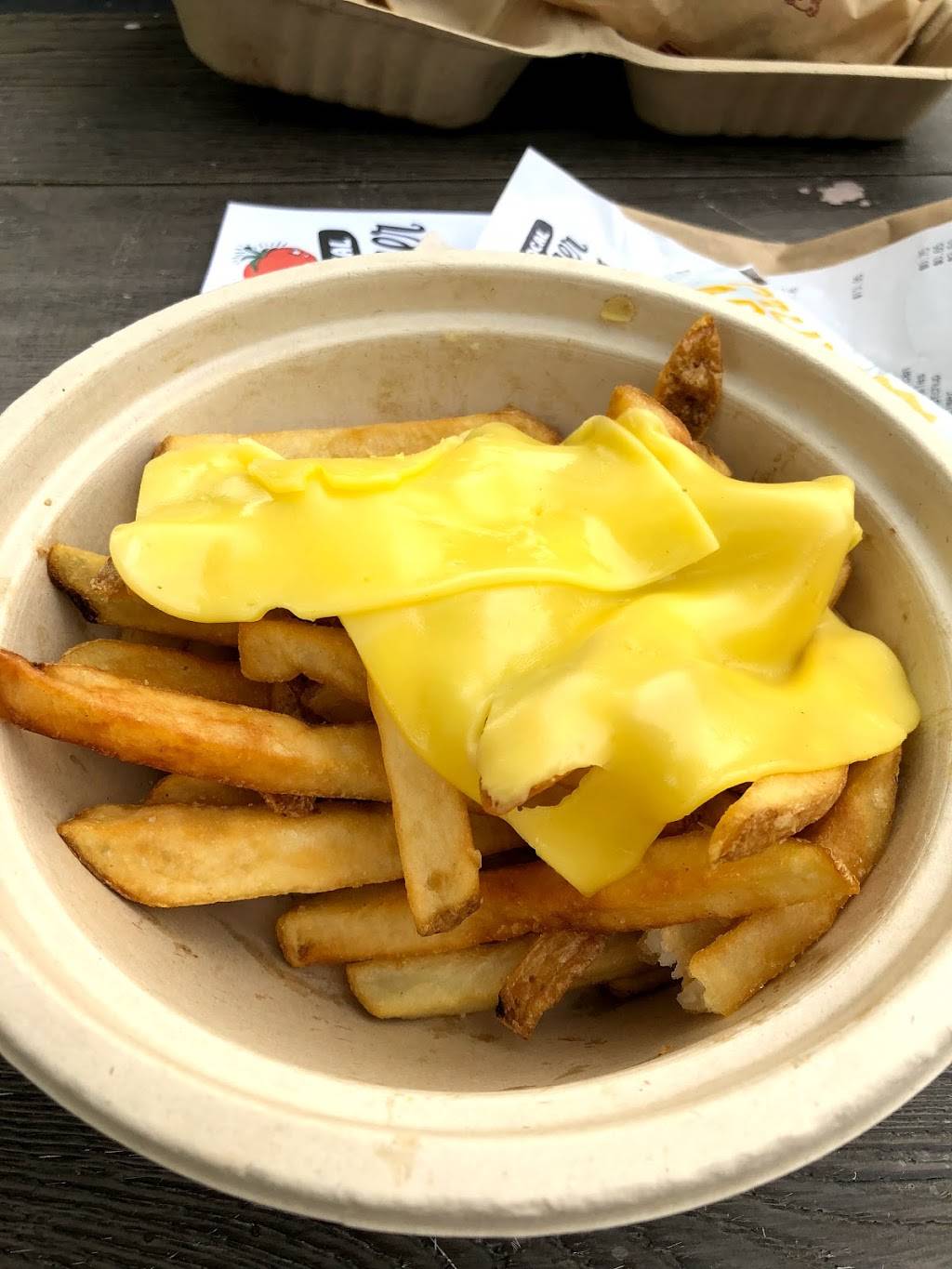 Bareburger | restaurant | 15 E Ridgewood Ave, Ridgewood, NJ 07450, USA | 2013454207 OR +1 201-345-4207