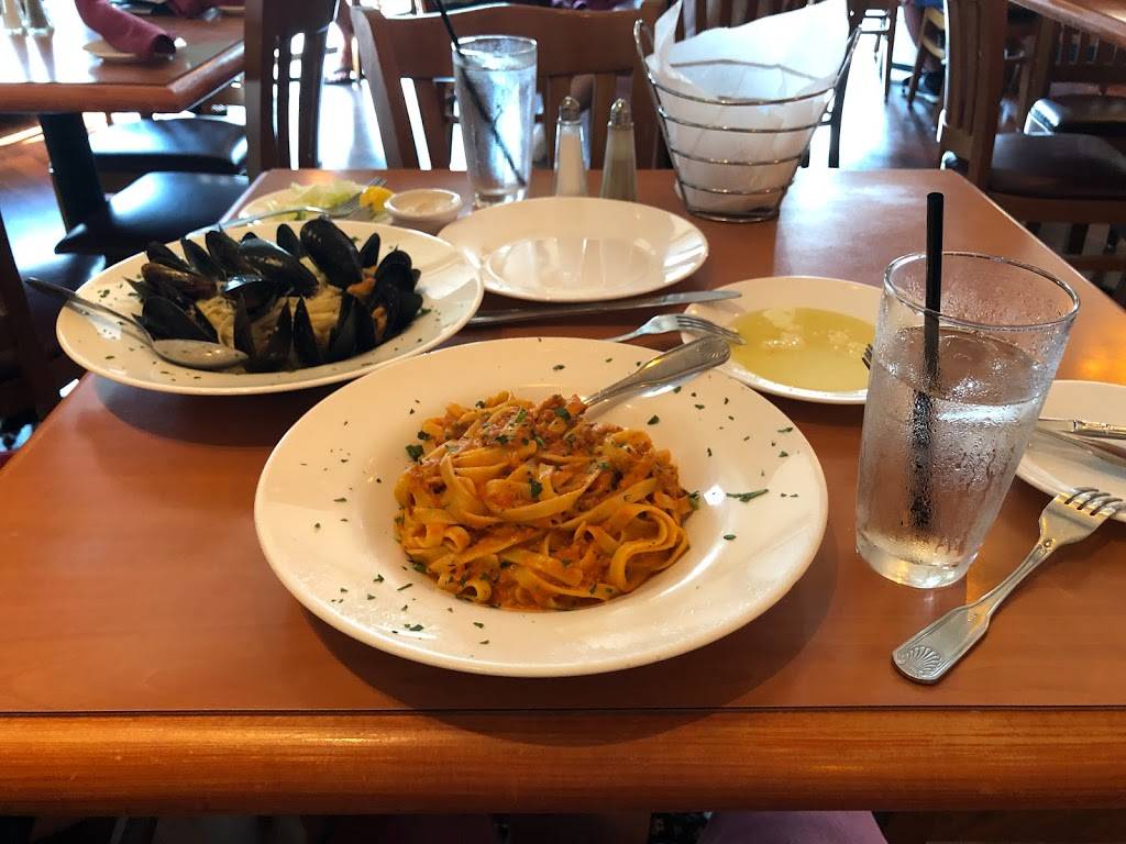 Fontina Grille | restaurant | 801 Pleasant Dr, Rockville, MD 20850, USA | 3019475400 OR +1 301-947-5400