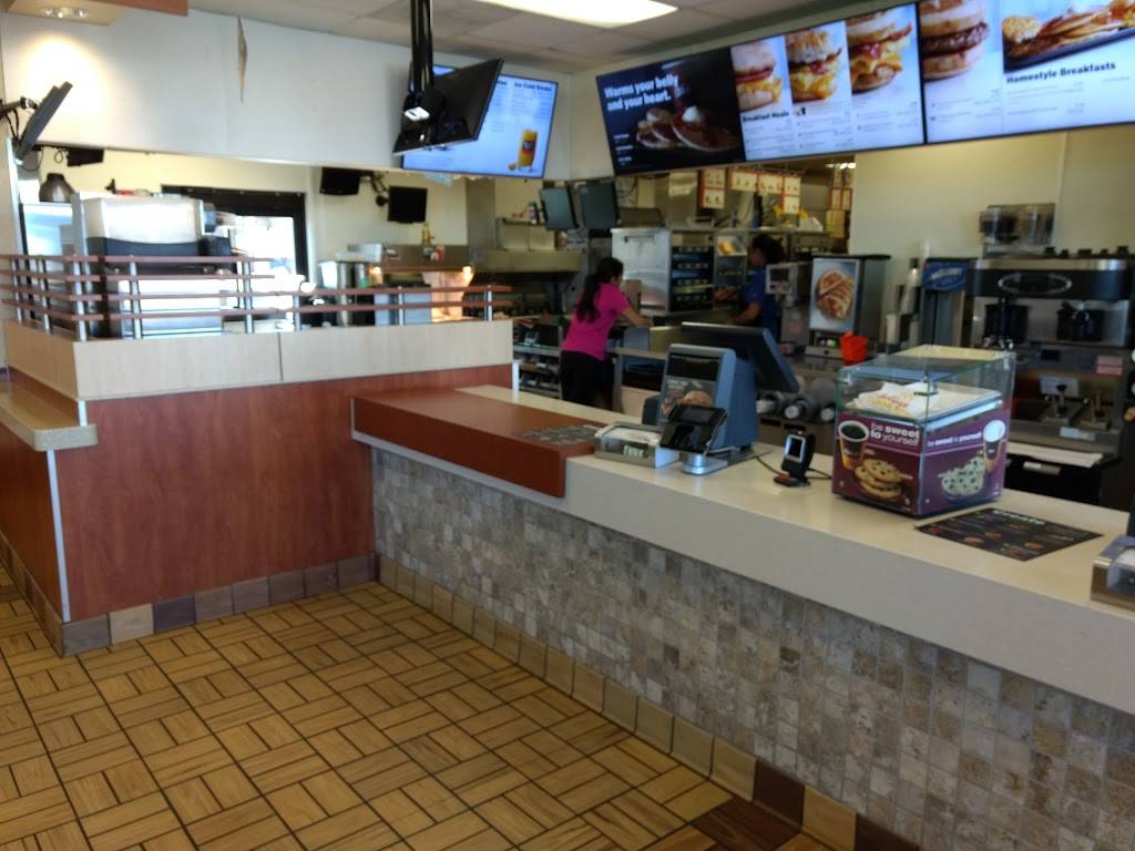 McDonalds | cafe | 2410 W Industrial Blvd, Long Lake, MN 55356, USA | 9524753588 OR +1 952-475-3588