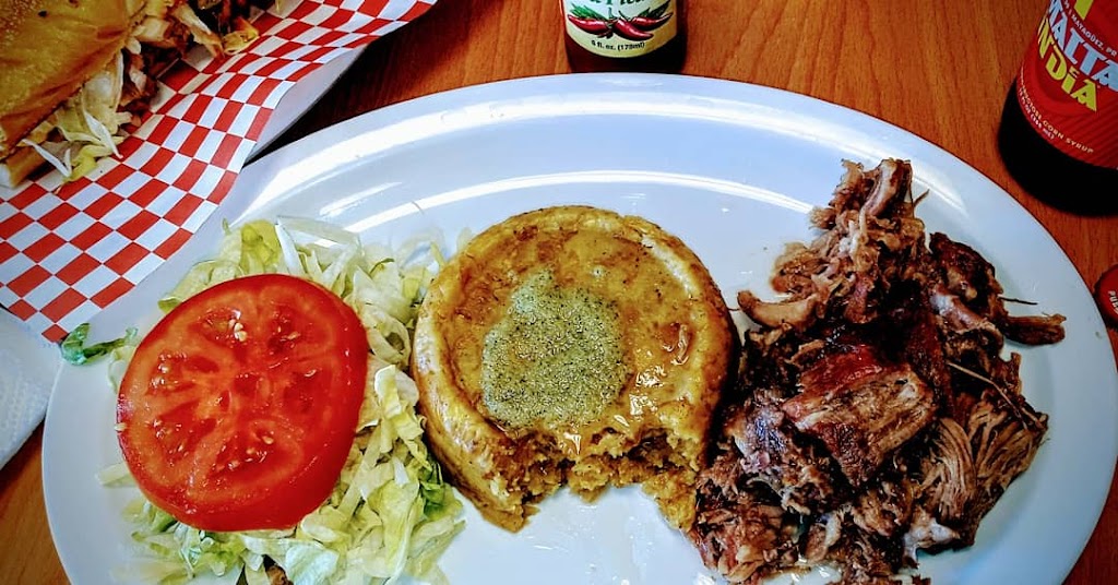 Lareños Restaurant | restaurant | 1601 W Lincoln Ave, Milwaukee, WI 53215, USA | 4145955801 OR +1 414-595-5801