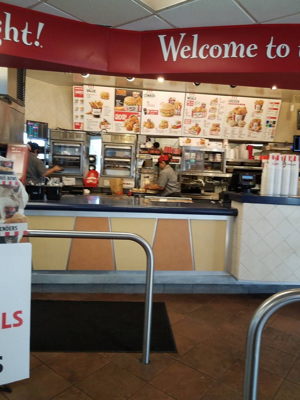 KFC | restaurant | 825 E Fillmore St, Colorado Springs, CO 80907, USA | 7196351547 OR +1 719-635-1547