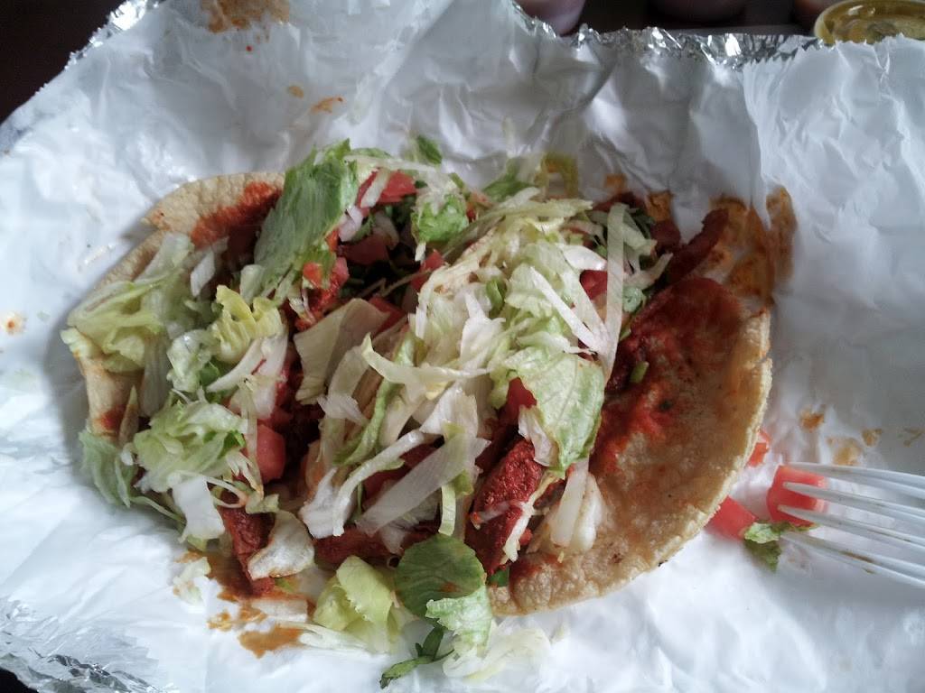 Tacos El Caporal (28th St) | restaurant | 1717 28th St SW, Wyoming, MI 49519, USA | 6162612711 OR +1 616-261-2711