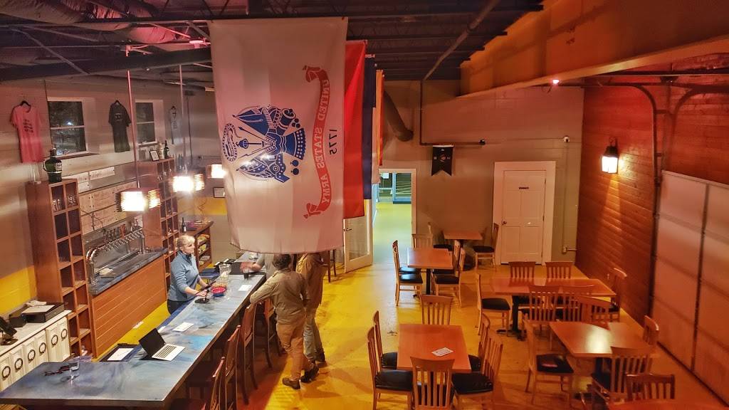 Guidon Brewing Company | restaurant | 415 8th Ave E, Hendersonville, NC 28792, USA | 8285957976 OR +1 828-595-7976