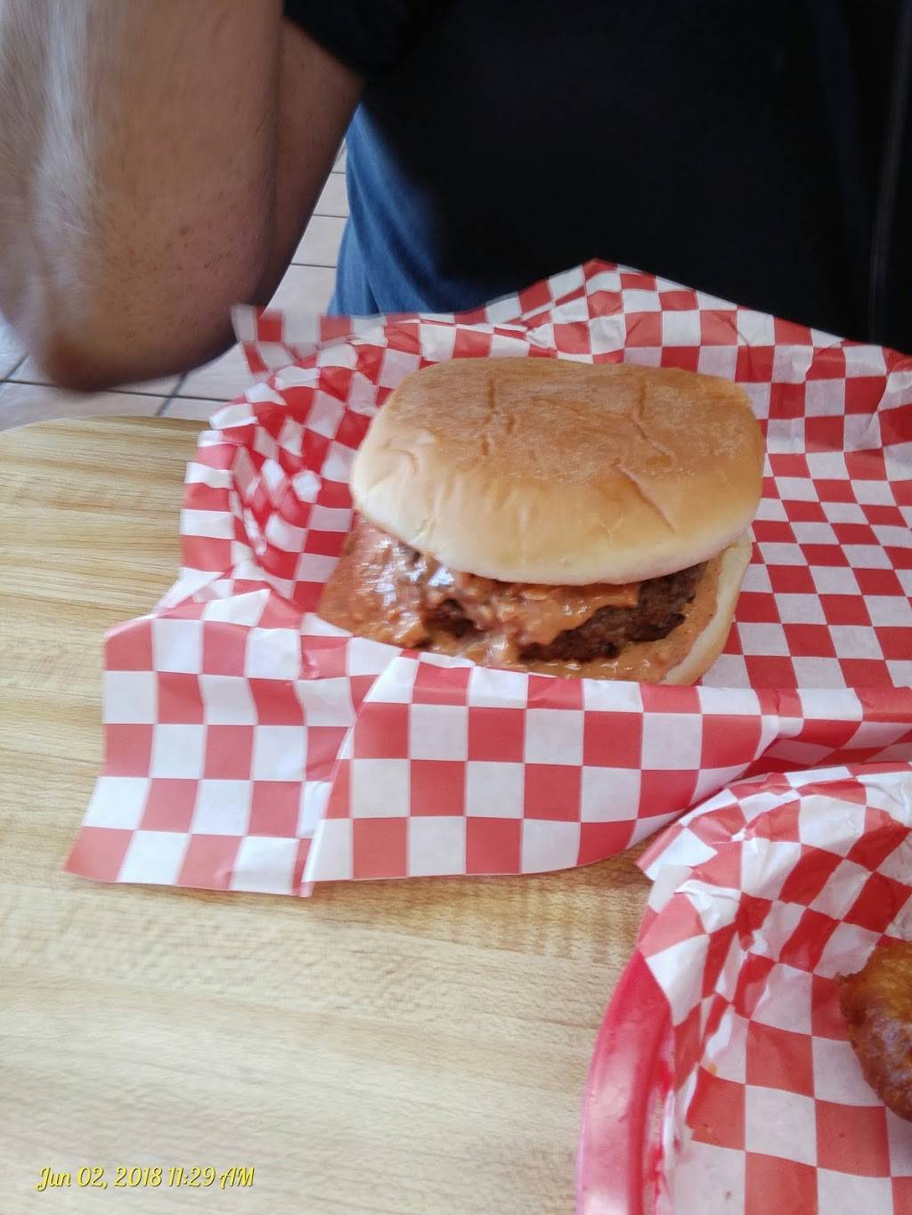 Edgewood Grill | restaurant | 621 Athenia Pl, Bessemer City, NC 28016, USA | 7046295522 OR +1 704-629-5522