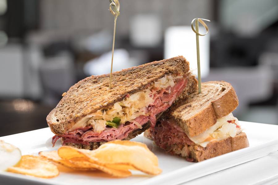 The J Bar Davenport | restaurant | 4215 Elmore Avenue, Davenport, IA 52807, USA | 5634686150 OR +1 563-468-6150