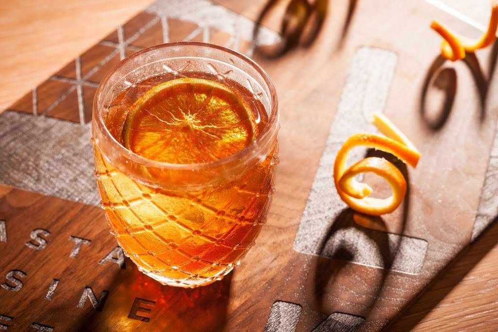 Lightkeepers | restaurant | 455 Grand Bay Dr, Key Biscayne, FL 33149, USA | 3053654156 OR +1 305-365-4156