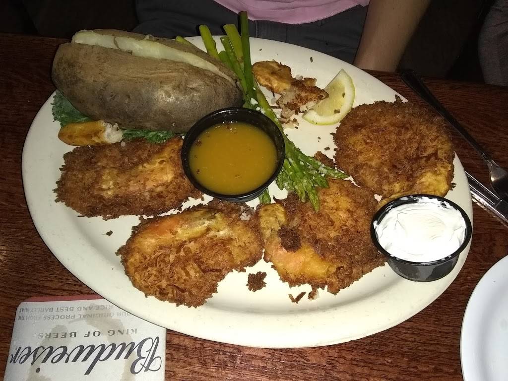 T J Carneys | restaurant | 231 W Venice Ave, Venice, FL 34285, USA | 9414809244 OR +1 941-480-9244