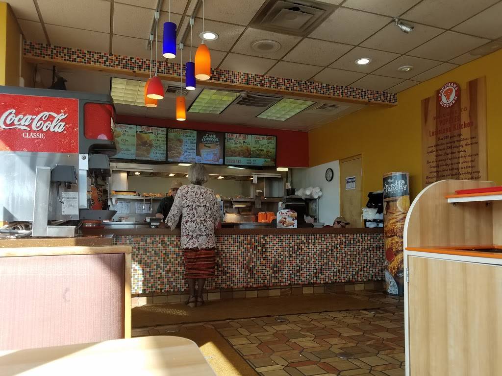 Popeyes Louisiana Kitchen | restaurant | 1760 W Mt Houston Rd, Houston, TX 77038, USA | 2815910431 OR +1 281-591-0431