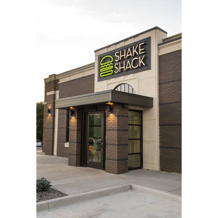 Shake Shack | restaurant | 11020 S, State St Suite B, Sandy, UT 84070, USA | 3852763190 OR +1 385-276-3190