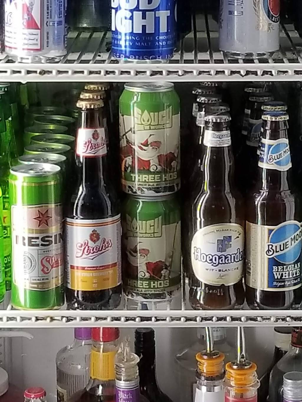 Lakewood Village Tavern | restaurant | 13437 Madison Ave, Lakewood, OH 44107, USA | 2165210301 OR +1 216-521-0301