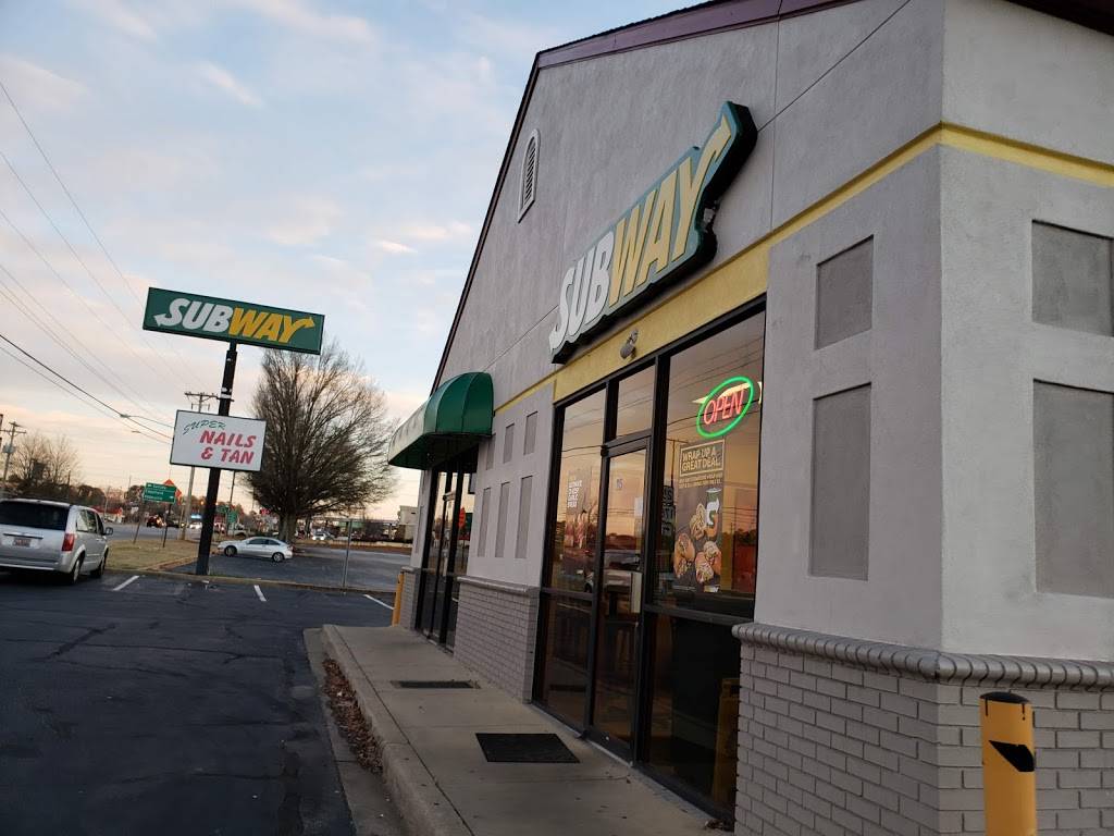 Subway | restaurant | 1115 Montague Ave, Greenwood, SC 29649, USA | 8642233500 OR +1 864-223-3500