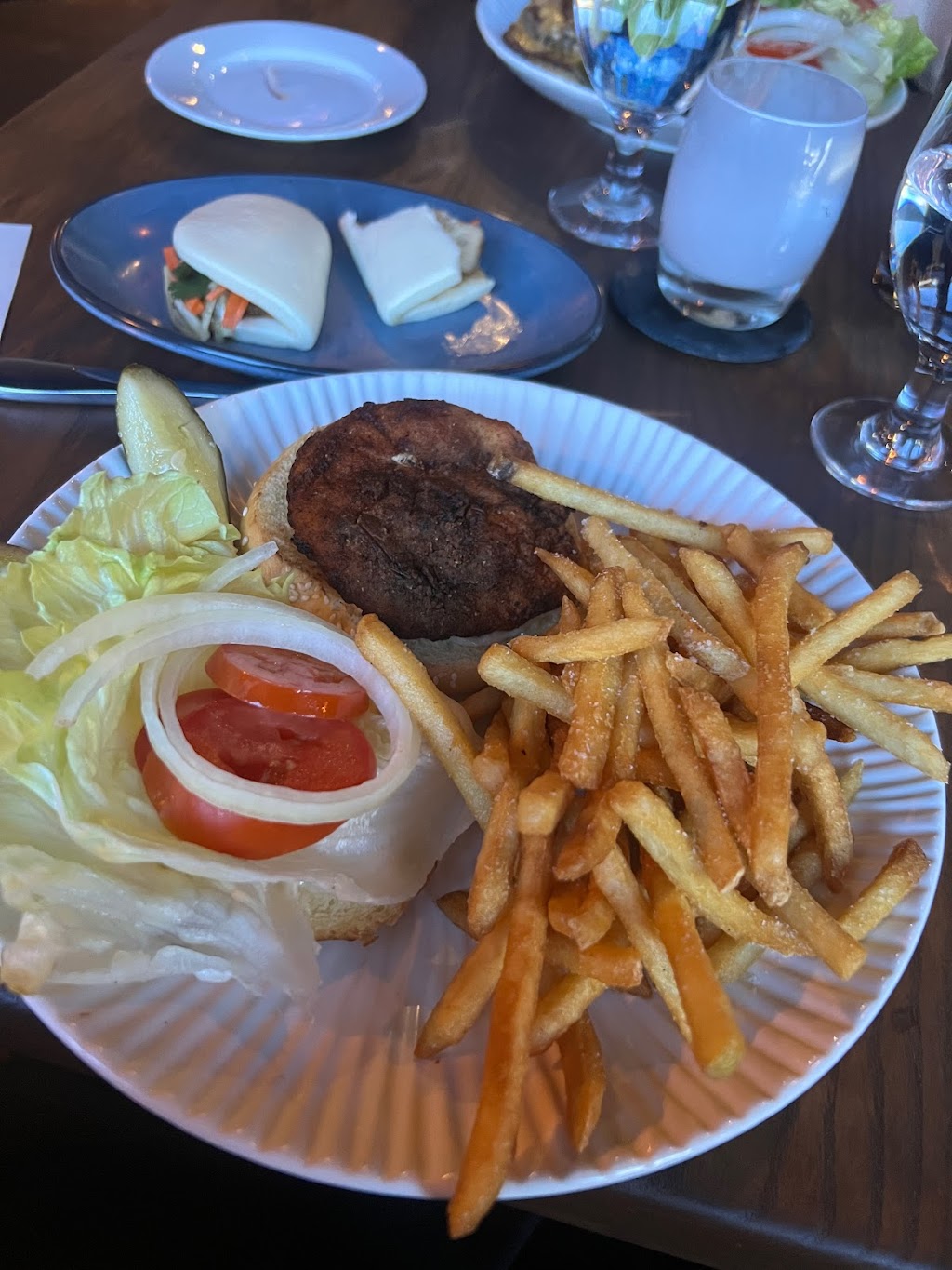 Mica Restaurant & Bar | restaurant | 1180 Airport Park Blvd, Ukiah, CA 95482, USA | 7076219107 OR +1 707-621-9107