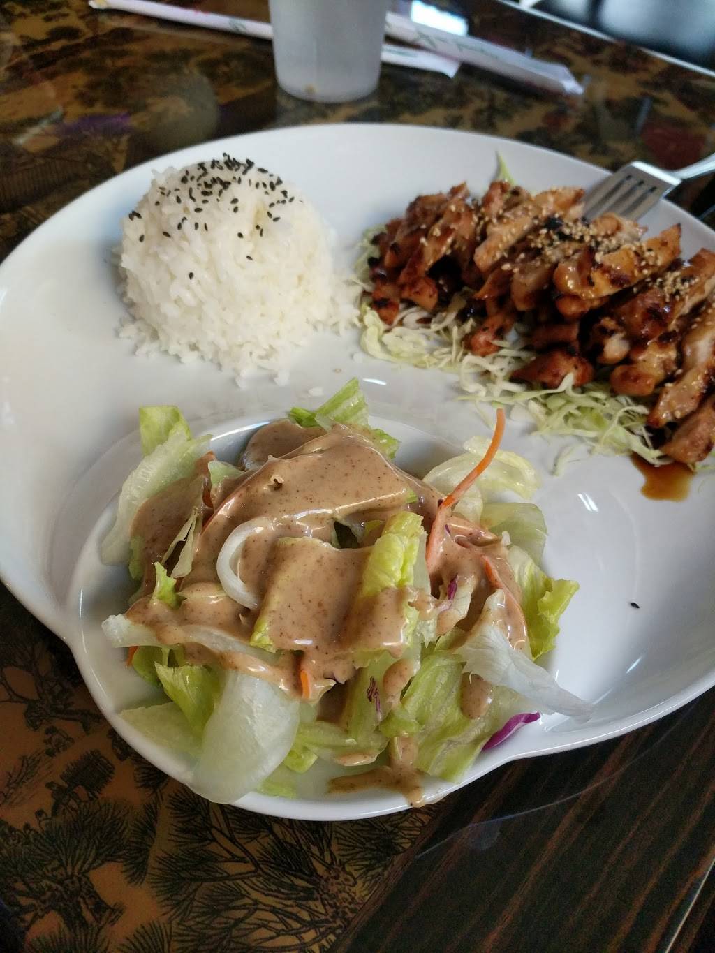 Sumo Sushi | restaurant | 3988 Douglas Blvd, Roseville, CA 95661, USA | 9167971551 OR +1 916-797-1551