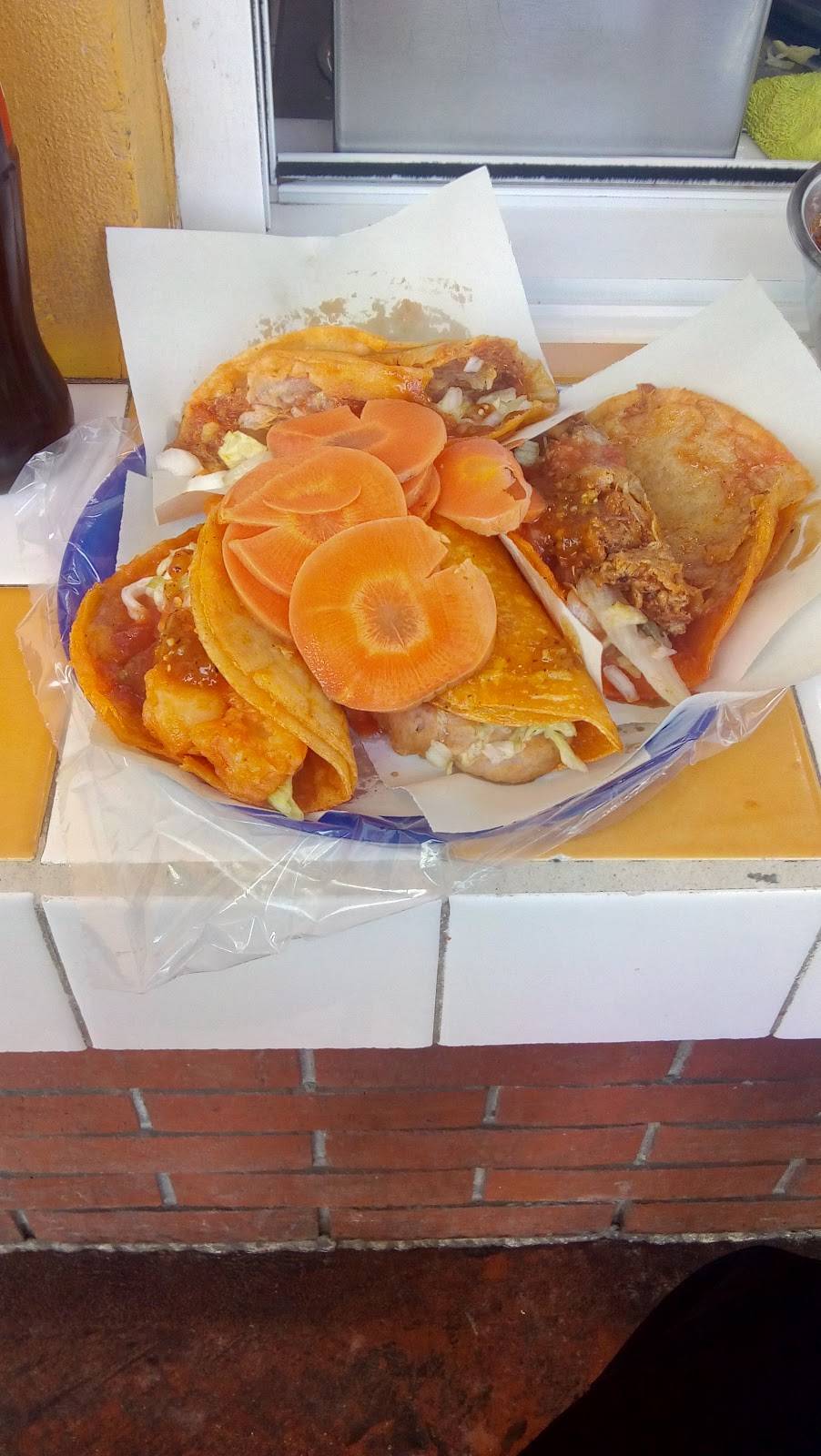 TACOS A VAPOR Gil | restaurant | Lázaro Cárdenas 602, Otay Constituyentes, 22457 Tijuana, B.C., Mexico | 016642104717 OR +52 664 210 4717