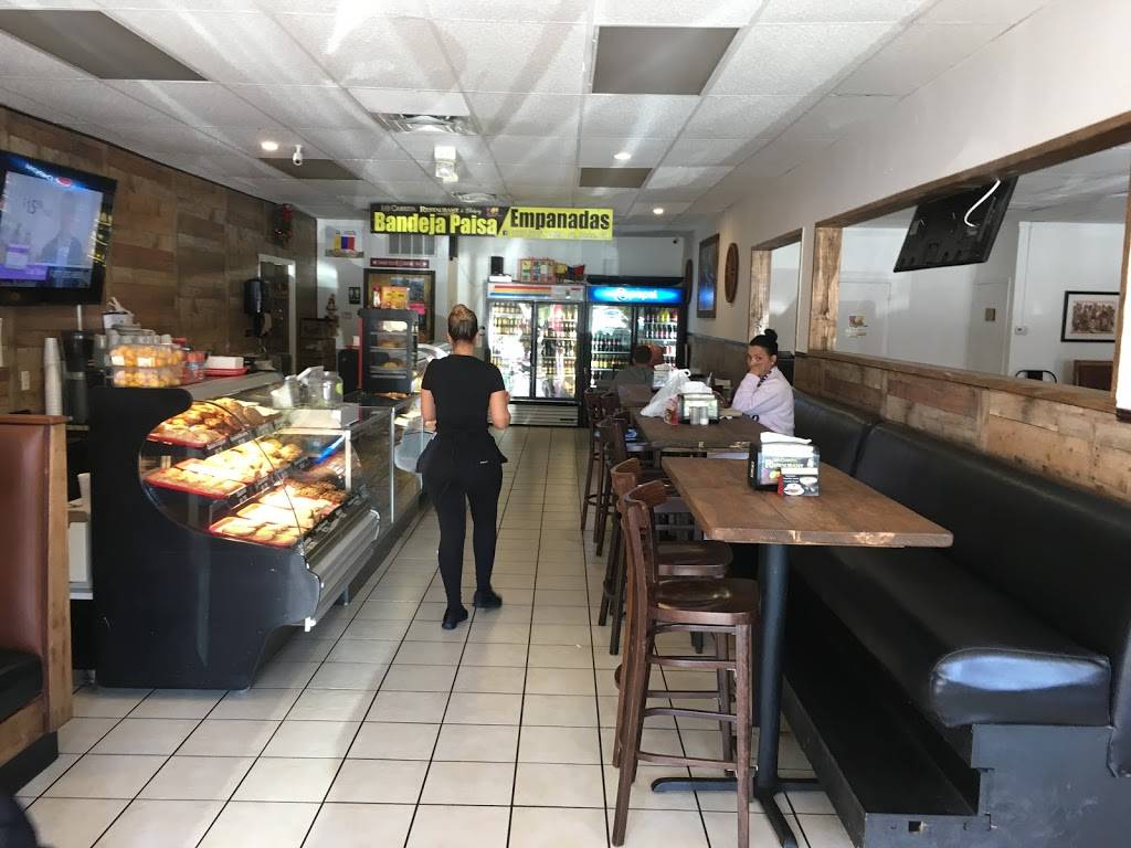 Mi Carreta Restaurant and Bakery | restaurant | 2705 54th Ave N, St. Petersburg, FL 33714, USA | 7275757929 OR +1 727-575-7929