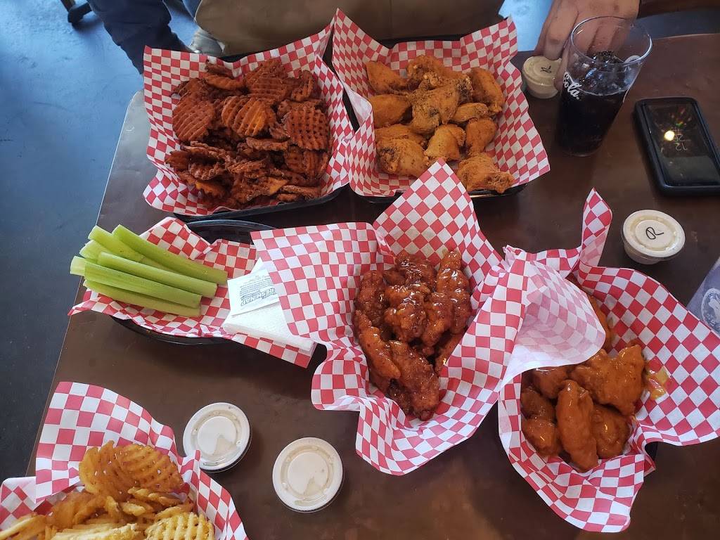 Heavenly Buffaloes | restaurant | 407 W Franklin St, Chapel Hill, NC 27516, USA | 9199146717 OR +1 919-914-6717